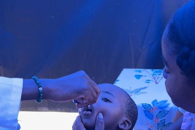 Sud-Kivu : les enfants de 0 à 14 ans au cœur d’une nouvelle campagne de riposte contre la poliomyélite, la rougeole et la rubéole.