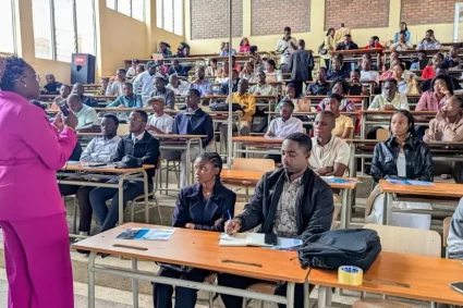 Bukavu : les blessures invisibles des incendies au cœur d’une conférence sur la santé mentale des enfants